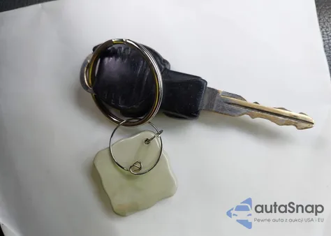 2009 Volkswagen Routan Se z USA, uszkodzony, nr VIN 2V8HW34129R544447